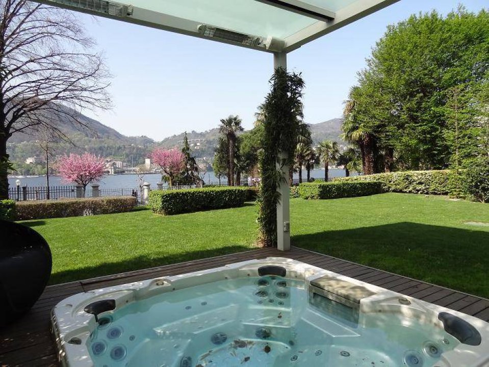 For sale apartment by the lake Como Lombardia foto 7